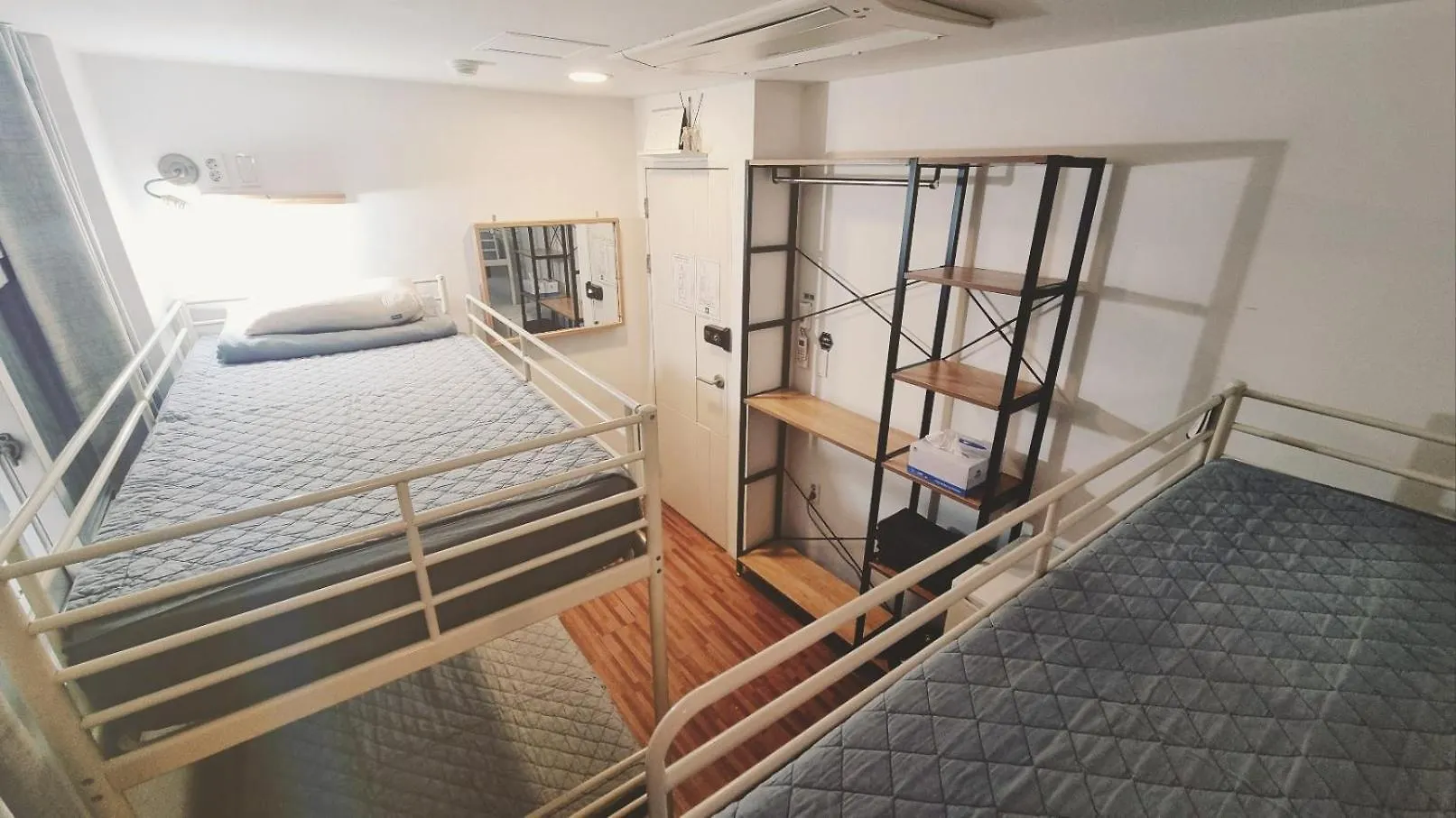 סיאול Blue Boat Hostel Myeongdong 0*,