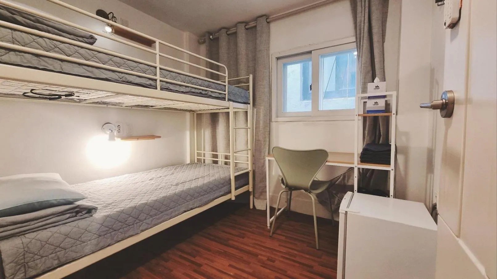 Blue Boat Hostel Myeongdong Seoul 0*,