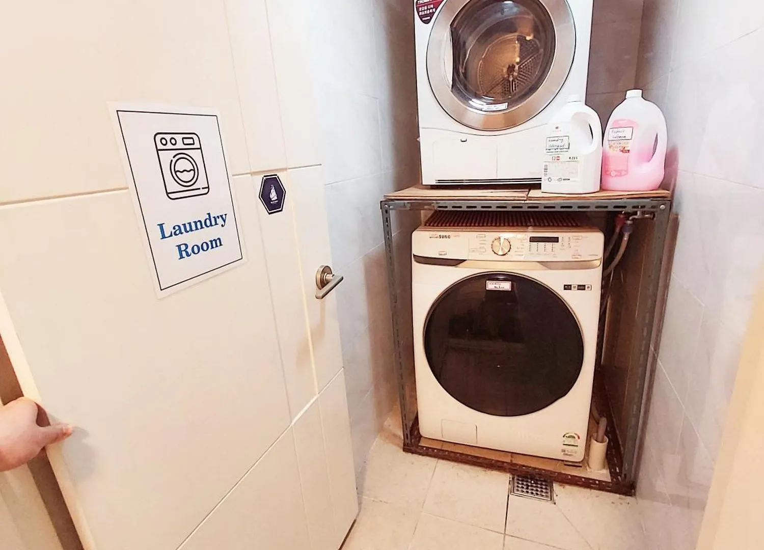Blue Boat Hostel Myeongdong Seoul