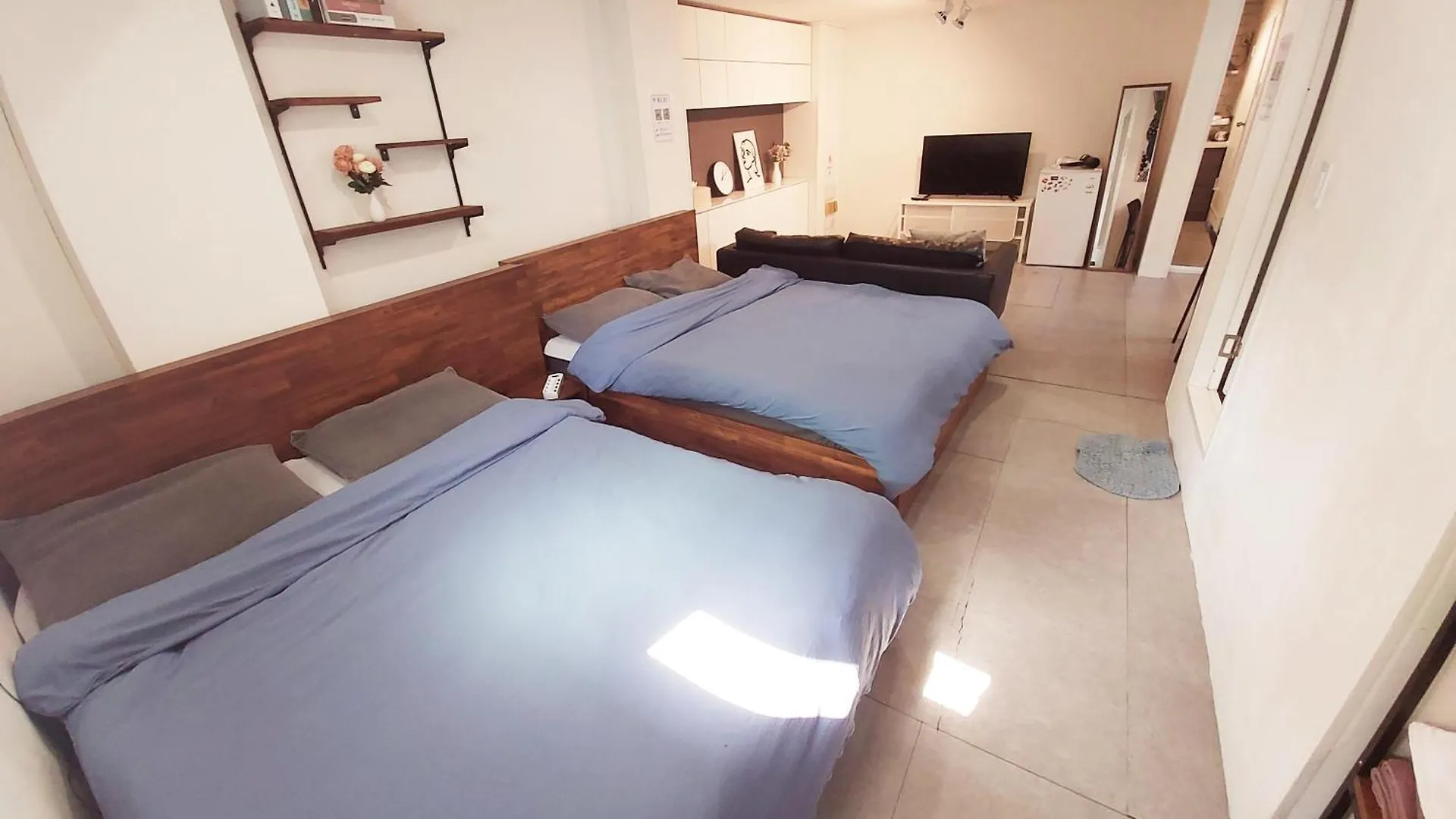 Blue Boat Hostel Myeongdong Seoul