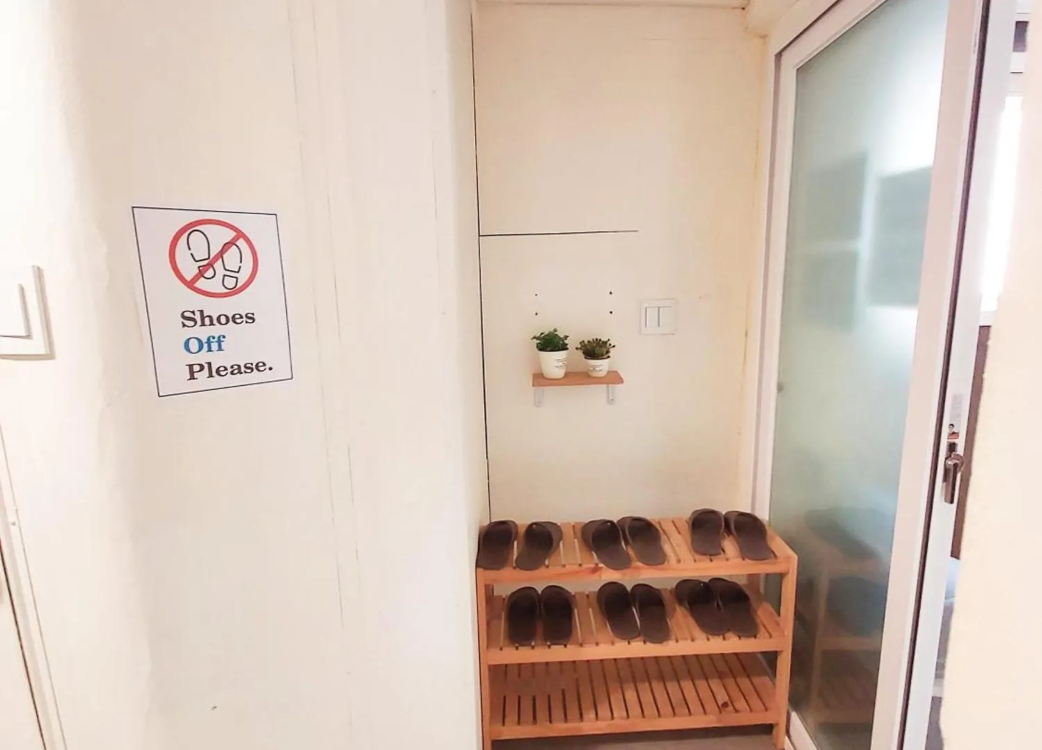 Blue Boat Hostel Myeongdong Seoul